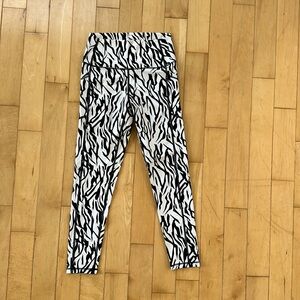 Zyia leggings